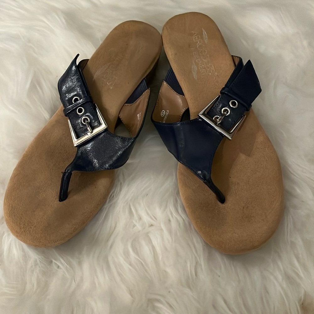 AEROSOLES WEDGE SANDALS
